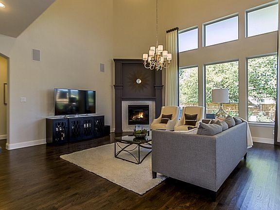 Impressive living room & fireplace