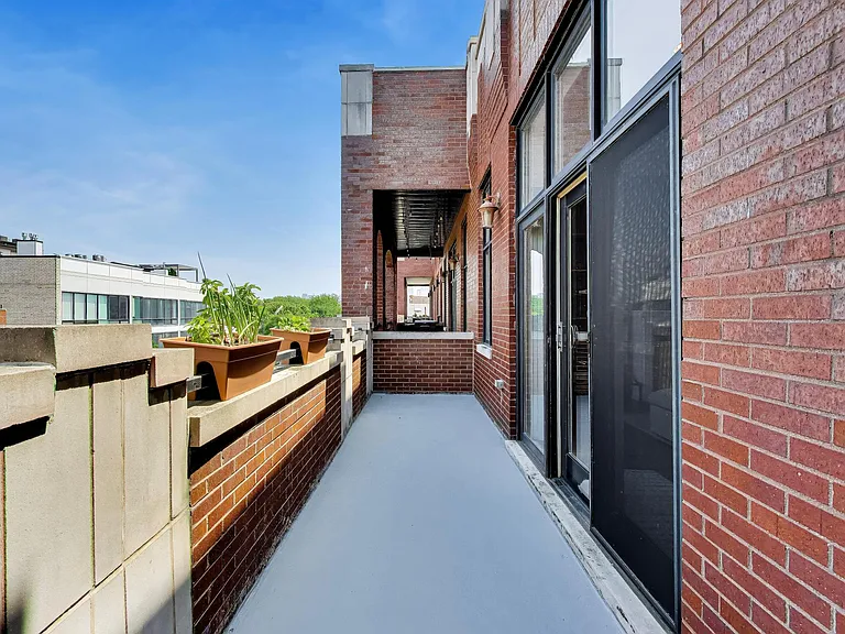 1417 W Chicago Ave #3 — Photo 11