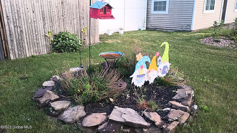 4th image of 1085 Alheim drive