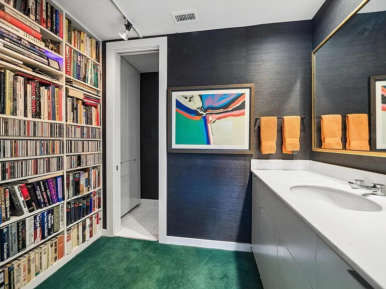 4213 W Alabama St — Photo 16