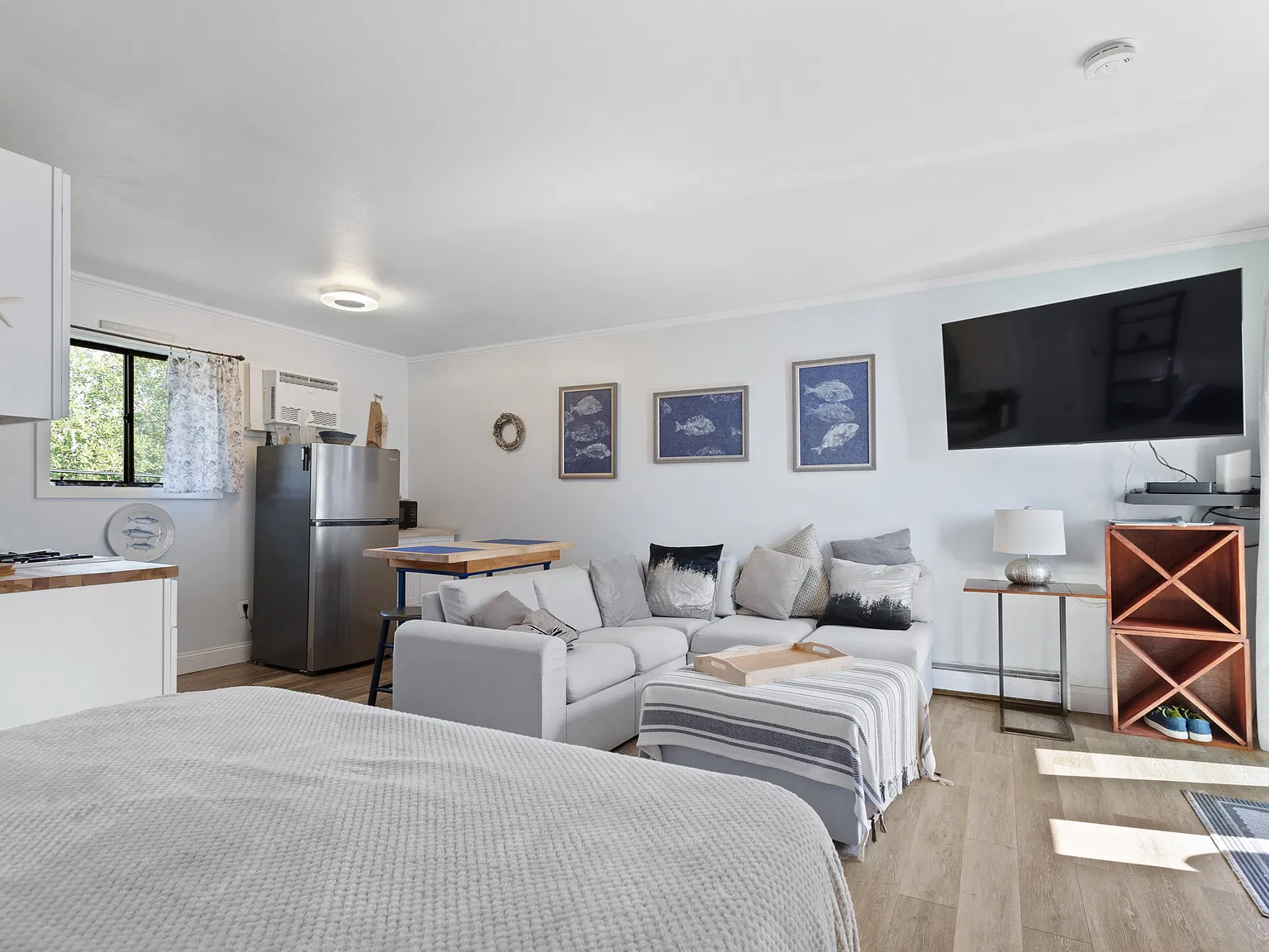 Studio, 360 sqft, $1,500 — Photo 3