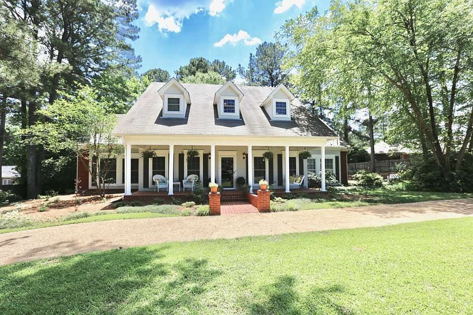 1st image of 707 Wisteria Ct