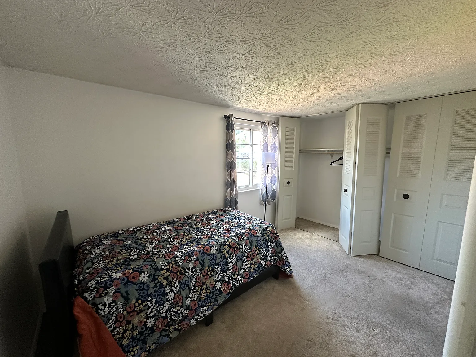 1 bed, $700 — Photo 1