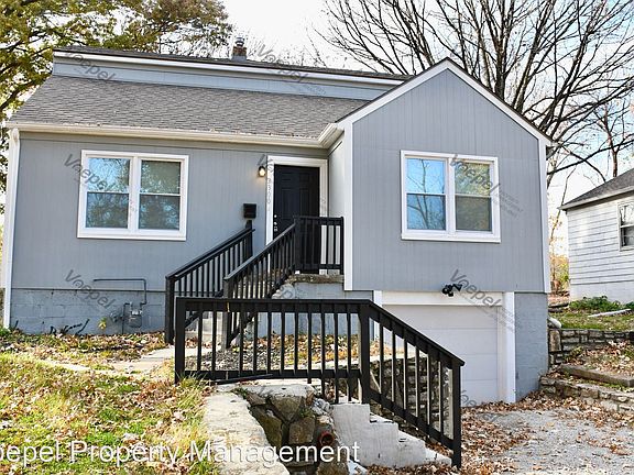 2nd image of 2300 N 35th St