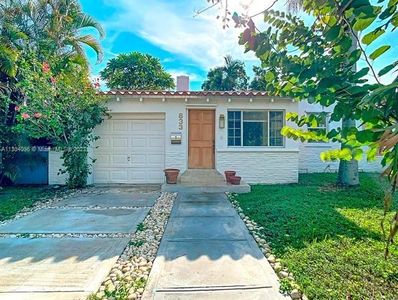 833 Granada Groves Ct, Coral Gables, FL, 33134