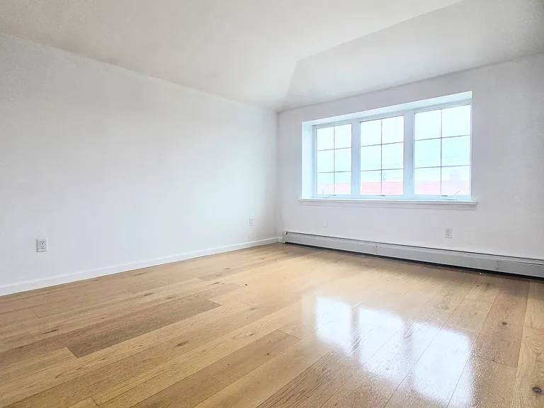 57-39 Lawrence St #3 — Photo 3
