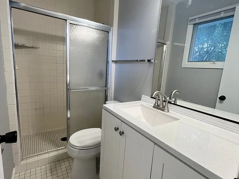 4300 S Hickory Hill Rd — Photo 11