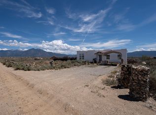 3 Camino Loma Azul, Taos, NM 87571
