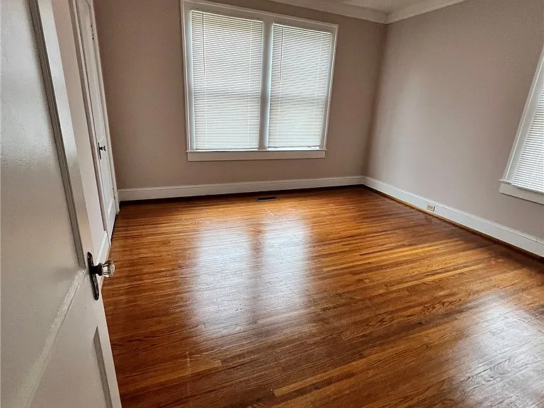 514 Creswell Ave — Photo 7