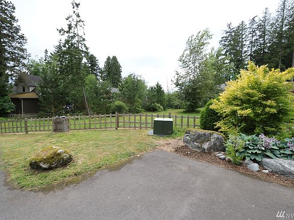 3rd image of 11 Hughes Ave