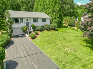 96 Reservoir Rd, Coventry, RI 02816