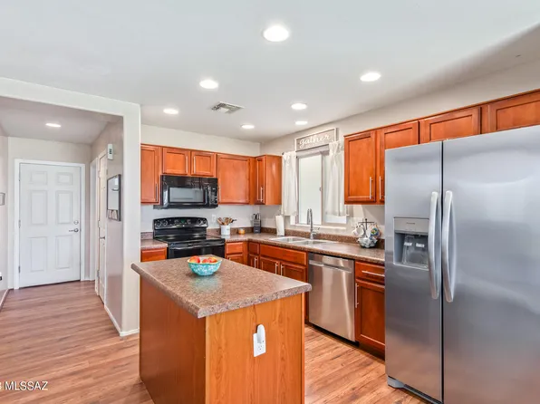 33953 S Bronco Dr, Red Rock, AZ 85145