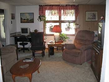 2nd image of 369 5th St