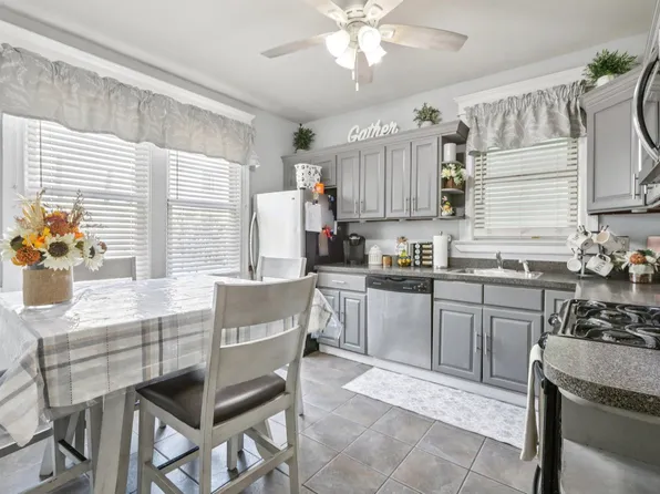 89-91 Kennedy Boulevard image 5 of 42