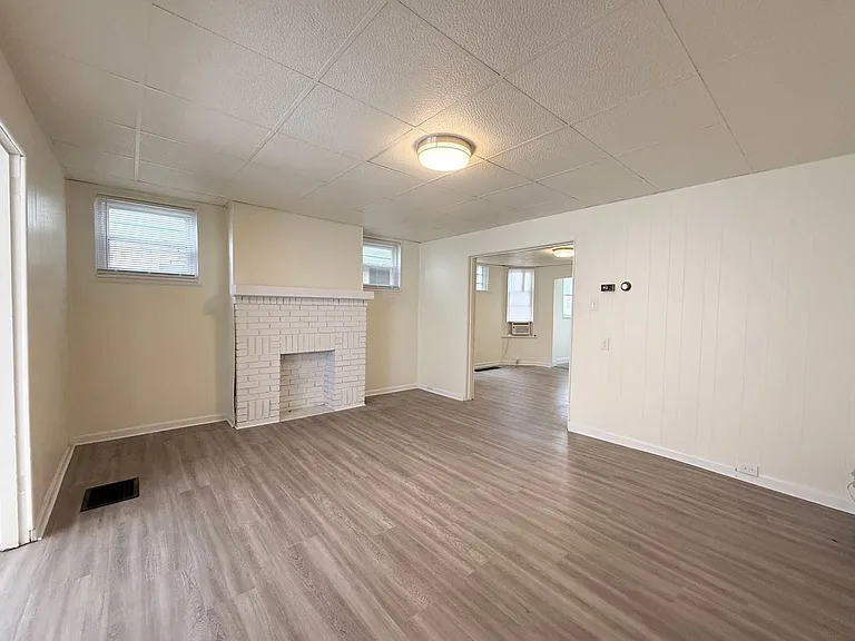 323 McKinley St #1 — Photo 8