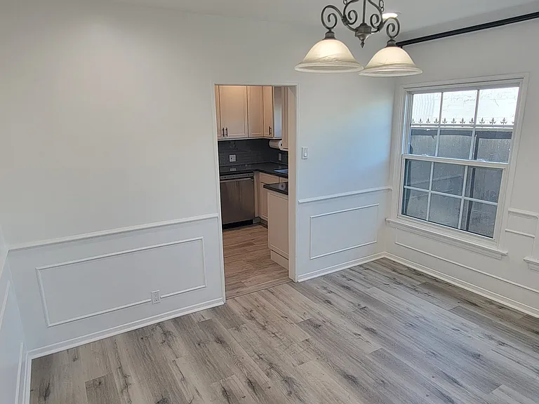 133 N Kings Rd #1/2 — Photo 11