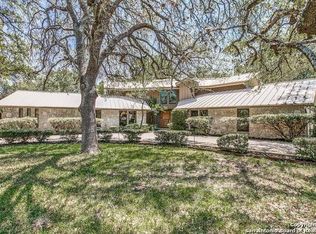 8915 Village Dr, San Antonio, TX 78217