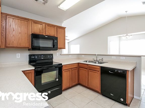 5th image of 15951 W Larkspur Dr