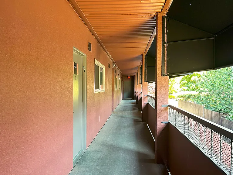 The Willis Apartments — Photo 5