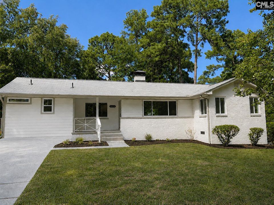 1st image of 4725 Crystal Dr
