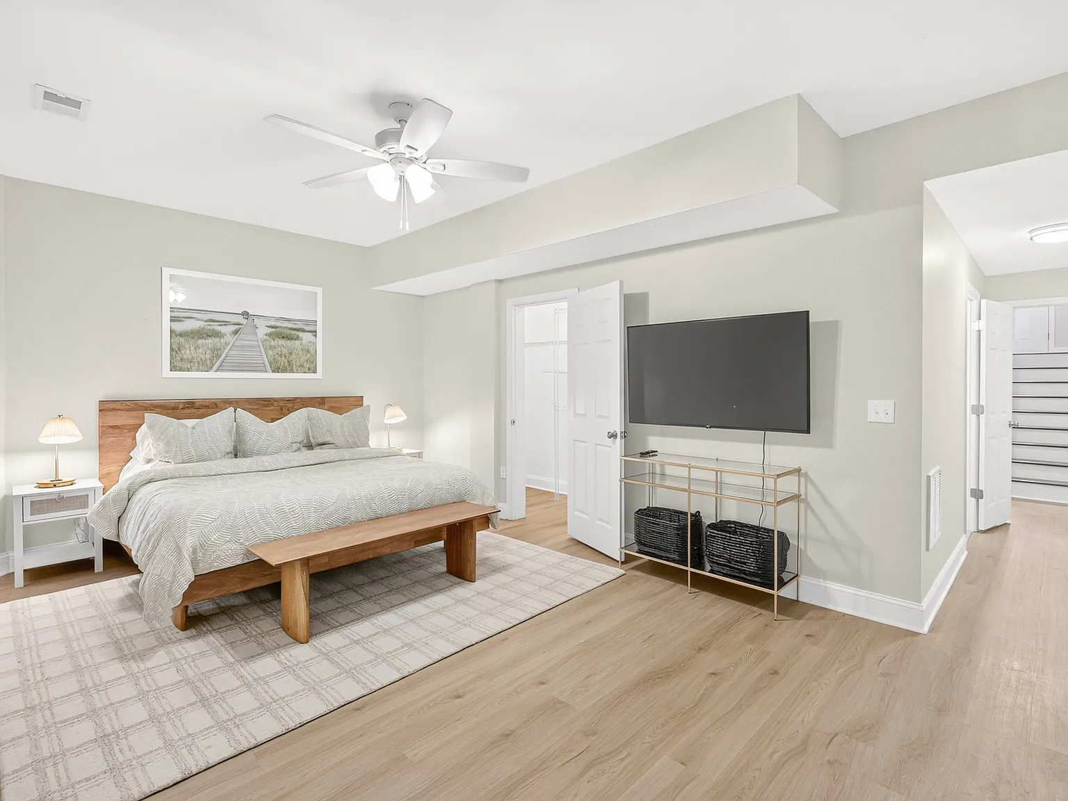 4 bed, 3.5 bath, 2138 sqft, $3,500 — Photo 4