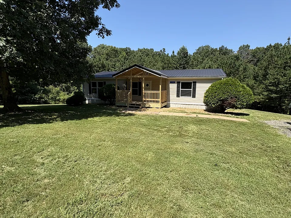 152 Meadow Ln