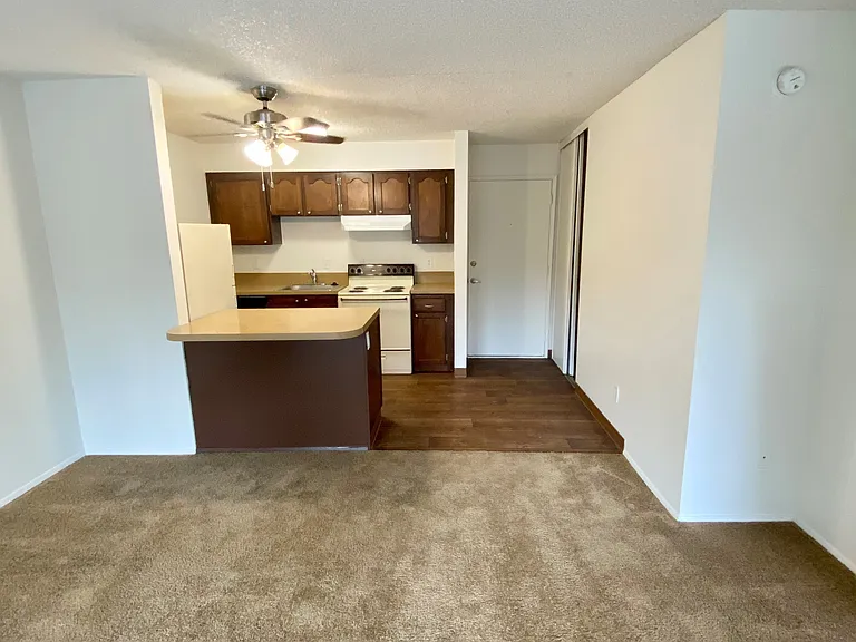 Gardenbrook Apartments — Photo 48
