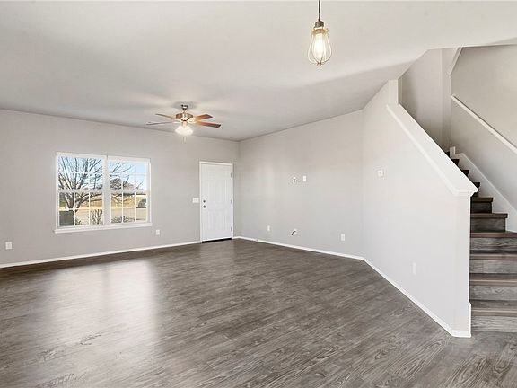 5th image of 7233 Charlotte Ave