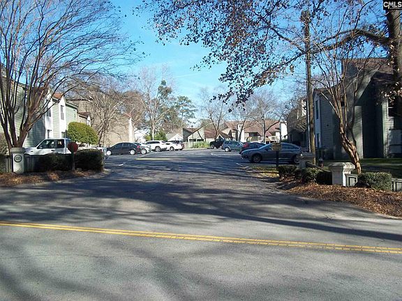 4th image of 448 Deerwood St Unit H