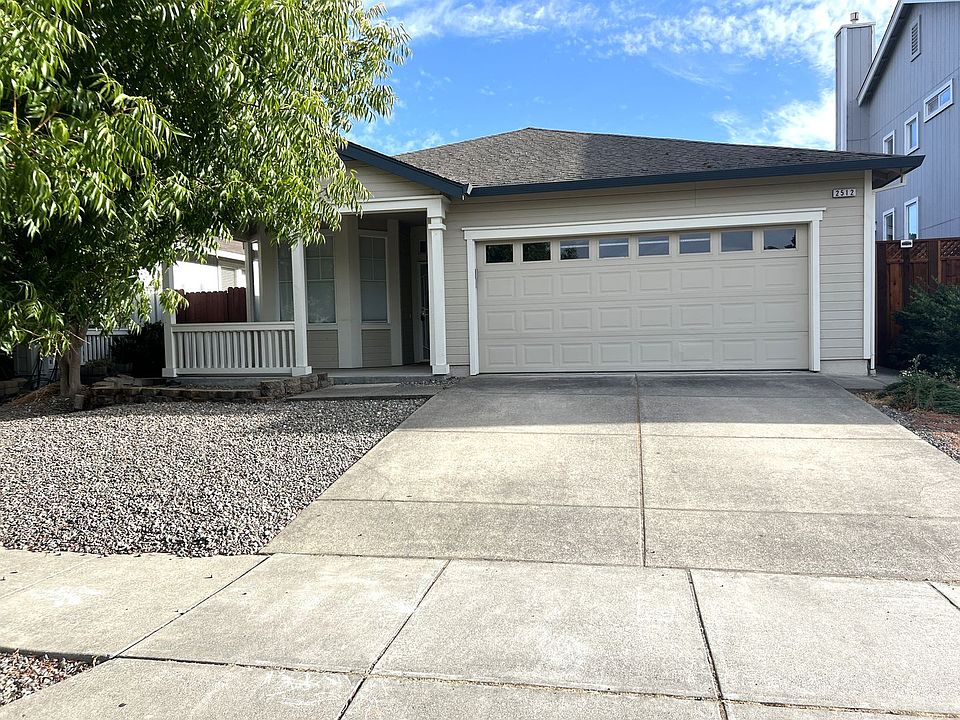 1st image of 2512 Cedar Berry Ave