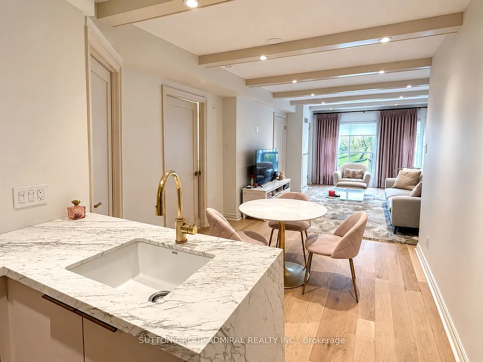 1174 Yonge St #301