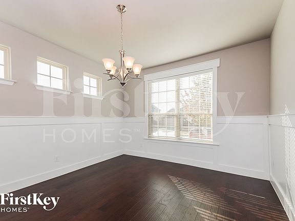 5th image of 1208 Caney Creek Ln