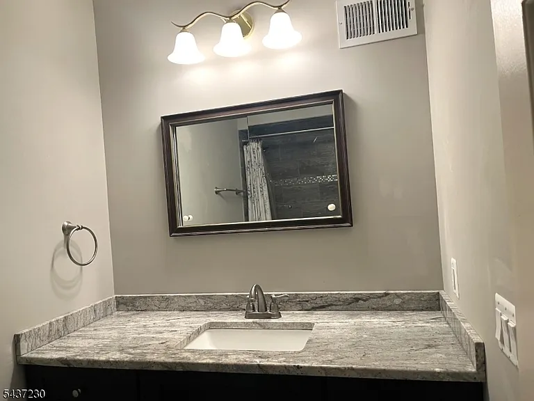 50 Carriage Ln — Photo 12