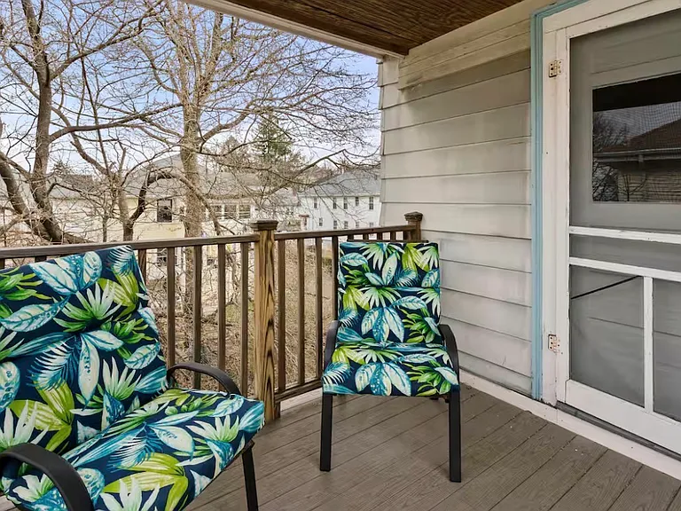 258 Roslindale Ave — Photo 18