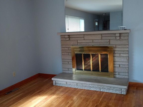 2nd image of 2734 Glendale Rd