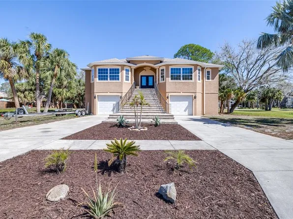 733 Seminole Blvd, Tarpon Springs, FL 34689