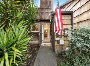 1368 Parkway Dr, Rohnert Park, CA 94928