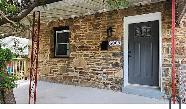 3 bed, 1500 sqft, $2,500 — Photo 2