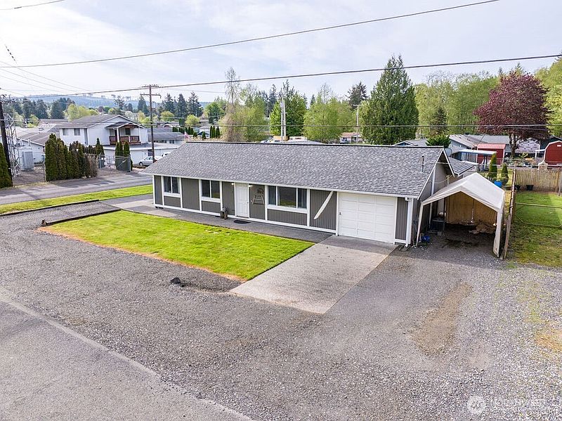 2nd image of 503 W Maple Street