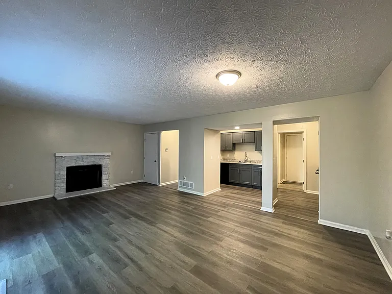 2917-2919 United Ct — Photo 3