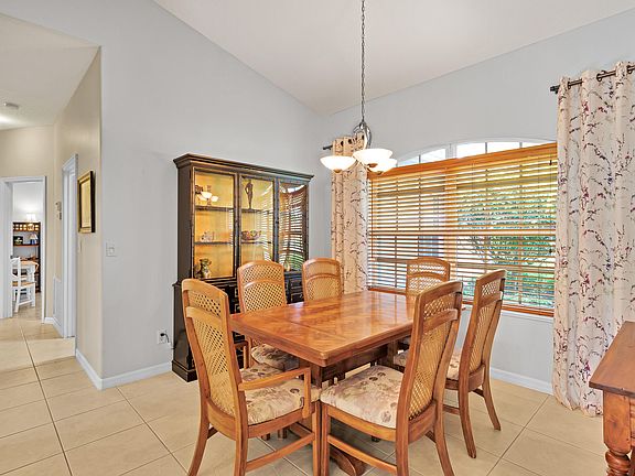 4th image of 680 23rd Avenue