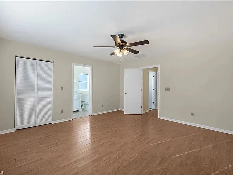 18262 Huckleberry Rd — Photo 2