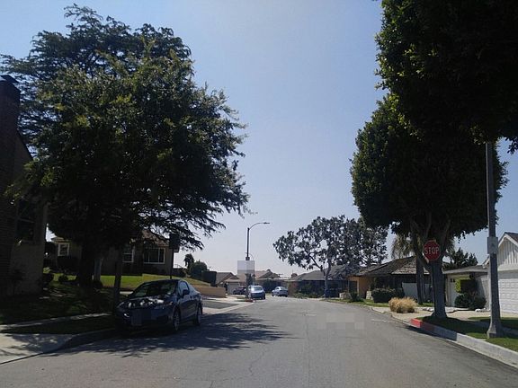 4th image of 2625 W 102nd St