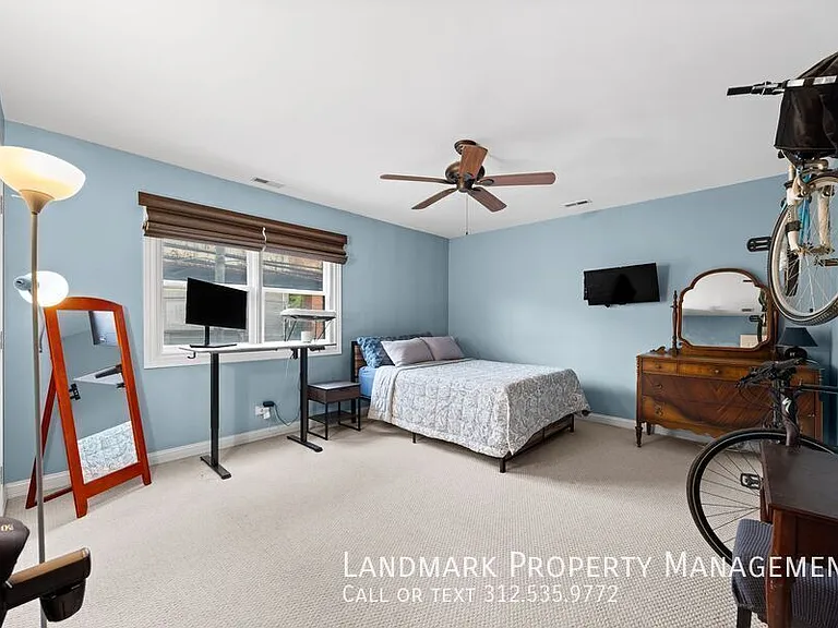 1152 W Roscoe St #2E — Photo 17