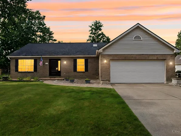 3586 El Rego Dr, Amelia, OH 45102