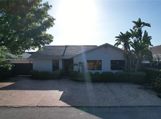 631 SW 99th Pl, Miami, FL 33174