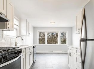 39 W 33rd St #2, Bayonne, NJ 07002