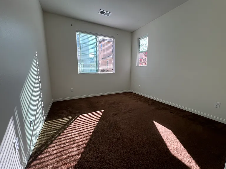 1707 Frangipani Ave — Photo 24