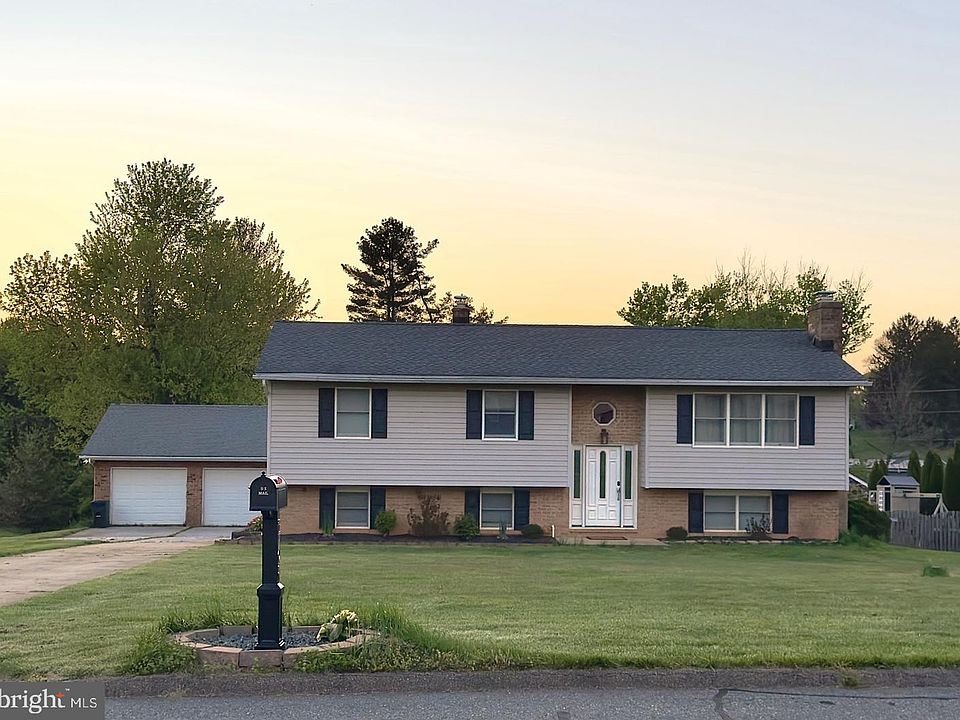 1st image of 2708 Hunting Ridge Ct