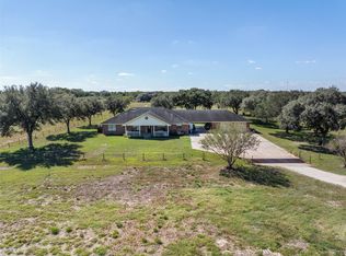 4231 Johnston Rd, Wallis, TX 77485